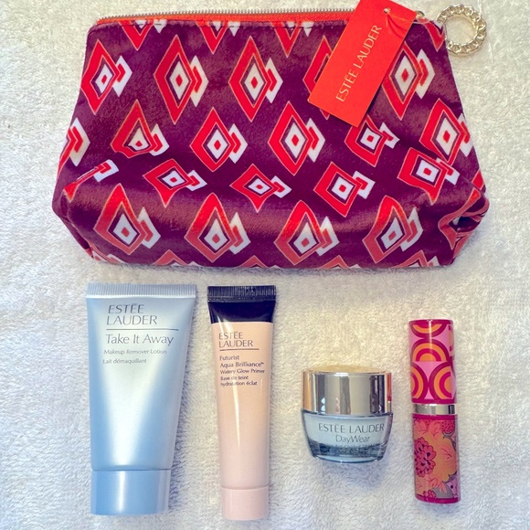 Estee Lauder More is More Travel Size Gift Set BRAND NEW/SEALED - Picture 2 of 14